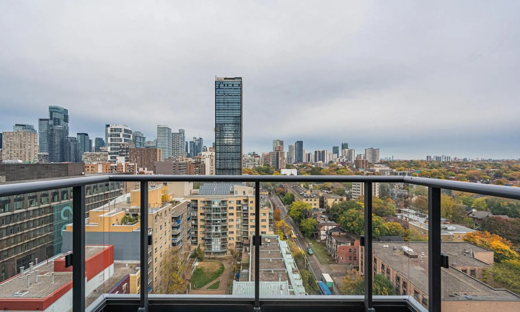 Apartment Fort York Suites Toronto Canada